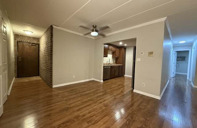 154 E Bailey Road unit: G