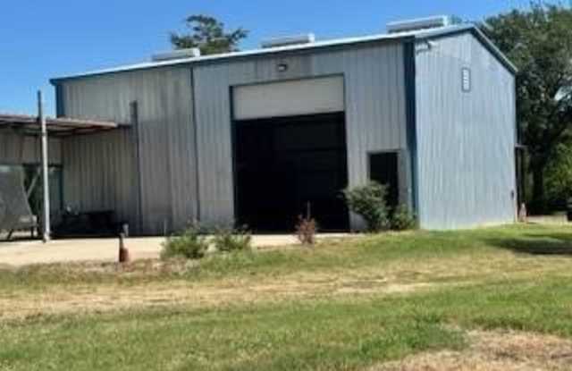 7662 County Road 301