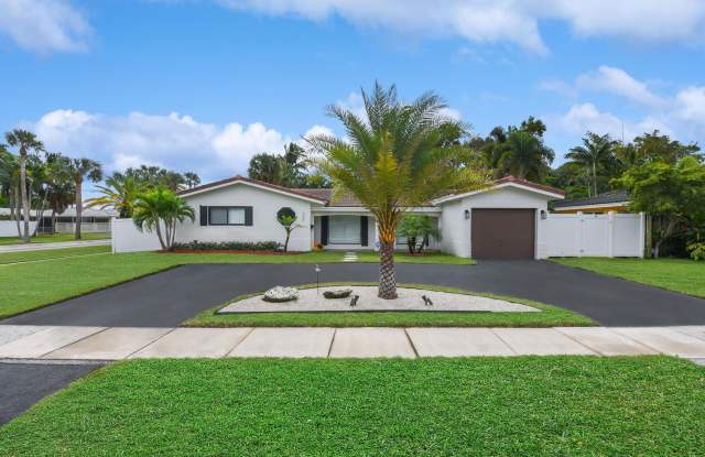 700 SW 4th Street