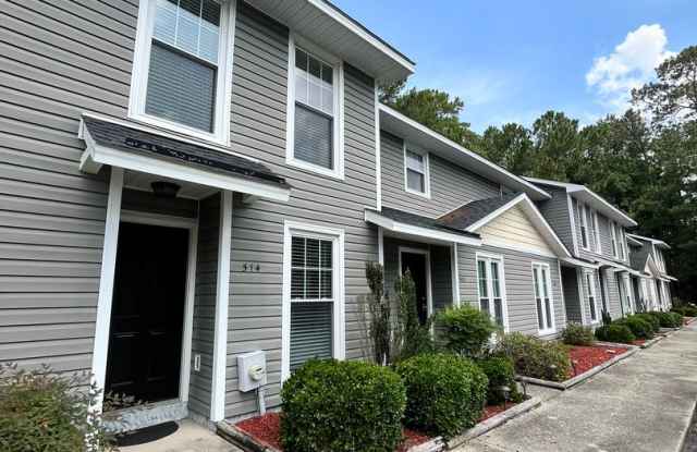 506 Mill Cove ~ Waters Edge Townhomes ~ 1st Month Fee