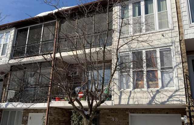 Photo of 43 Lamped Loop unit: 3