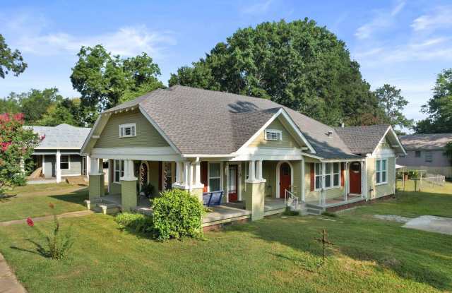 Charming, Updated 3-Bedroom, 2-Bath Home in Gilmer!