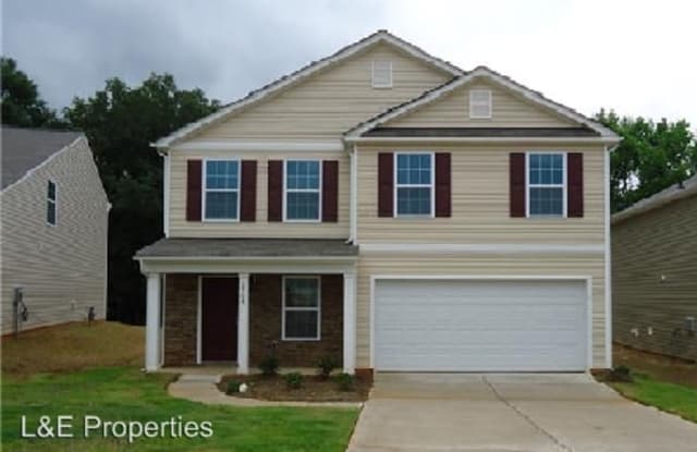 2508 Walnut Forest Drive - 2508 Walnut Forest Dr, Charlotte, NC 28216