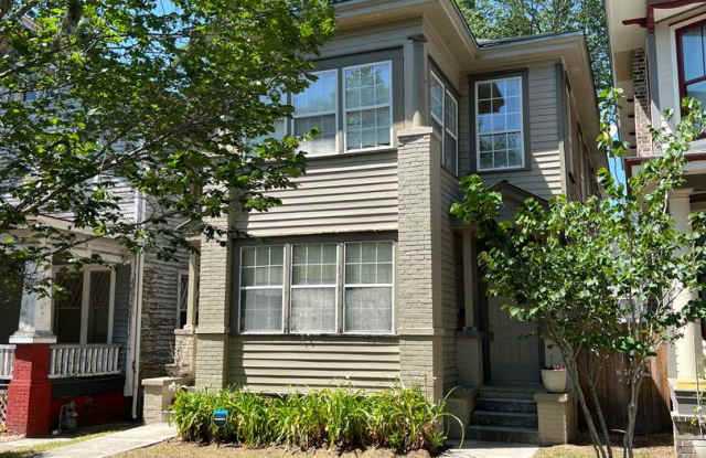 214 W 38th Street