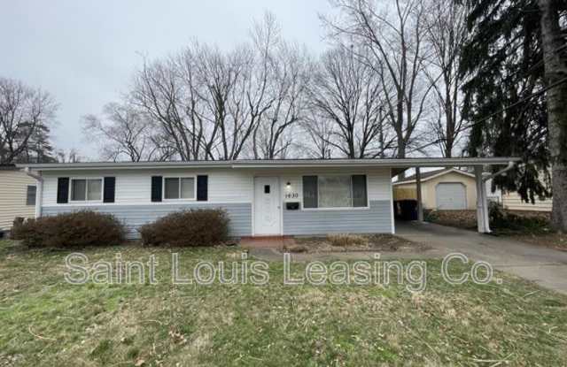 1630 Kay Dr - 1630 Kay Drive, Florissant, MO 63031