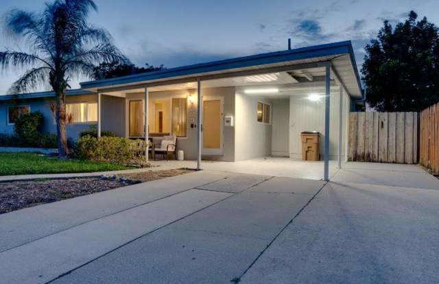 Step Into Sunshine: Modern Charm Meets Coastal Cool – Fully Furnished!