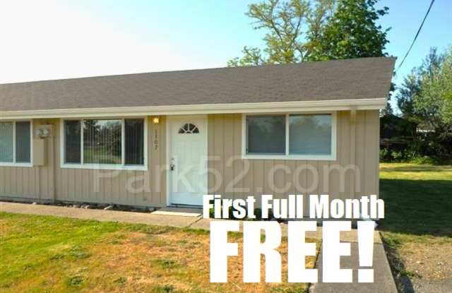 1st Full Month's Rent FREE! Tacoma Area 2 Bedroom 1 Bathroom Duplex