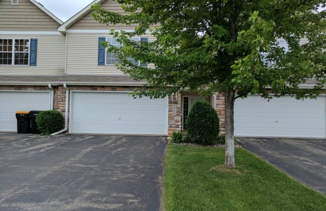 2968 Philipp Ave - 2968 Philipp Avenue, Shakopee, MN 55379