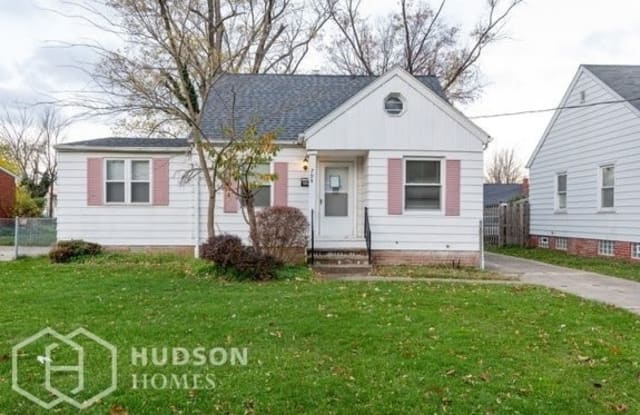 794 East 250th Street - 794 East 250th Street, Euclid, OH 44132