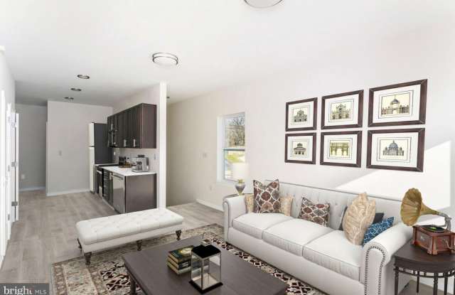 5910 ARIZONA Avenue unit: B