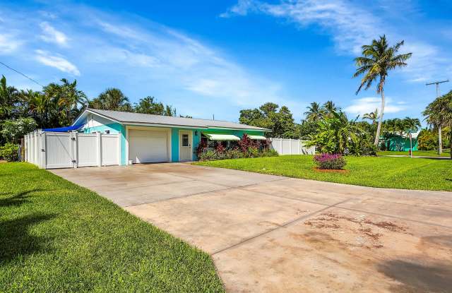 1708 Sunset Isles Road