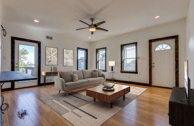 Available MAY 2026 - 2 Bedroom, 2 Bath Home w/ CRAZY City Views!