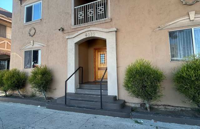 Photo of 4069 S Broadway