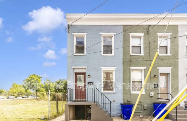 152 East South Street