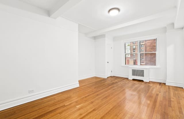 304 West 75th Street 9C - 304 W 75th St, New York City, NY 10023