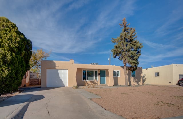 6021 Zimmerman Ave Ne - 6021 Zimmerman Avenue Northeast, Albuquerque, NM 87110