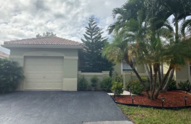 4164 Pine Ridge Lane - 4164 Pine Ridge Lane, Weston, FL 33331