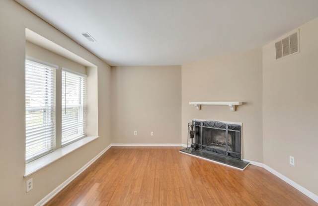 2716 Gatewood Circle