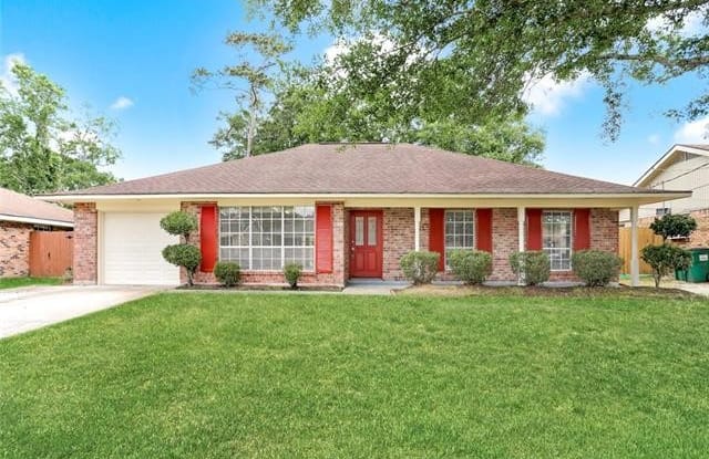 112 NORMANDY Drive - 112 Normandy Drive, Slidell, LA 70458