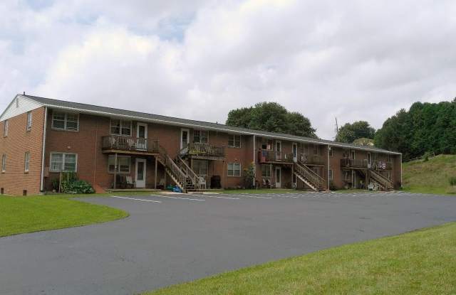 22 ORCHARD HILLS DRIVE