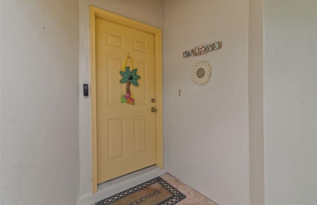 235 SOUTHAMPTON LANE