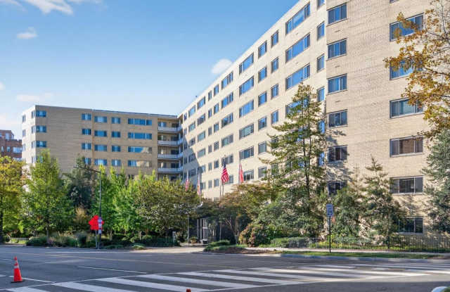 Photo of 4600 CONNECTICUT AVE NW #223