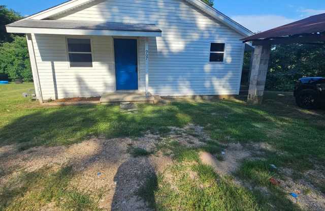 Home in Benton