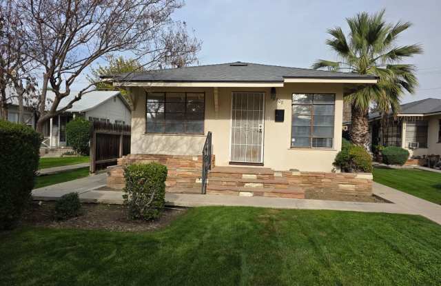 Photo of 2908 Sunset Ave - Apartment