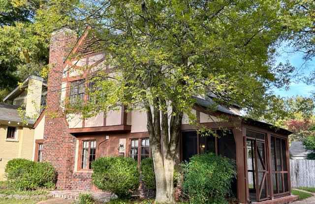 Photo of 750 North Auburndale Street