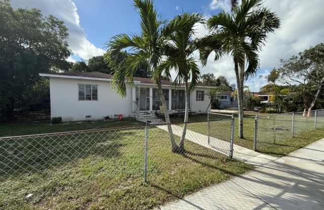 Photo of 1330 Kasim Street