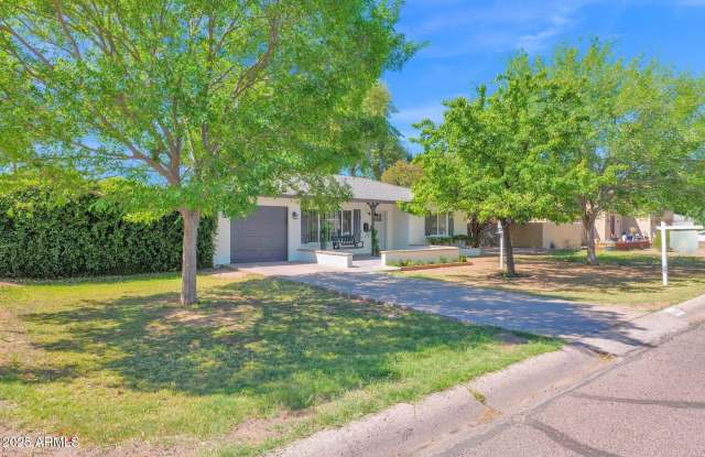 3829 E HEATHERBRAE Drive