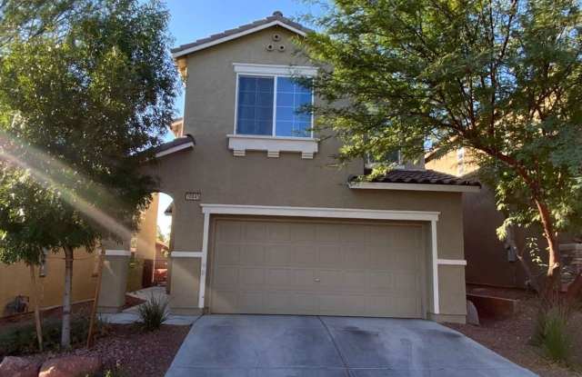 STUNNING 3 BEDROOM, 2.5 BATH HOME IN NORTHWEST LAS VEGAS!