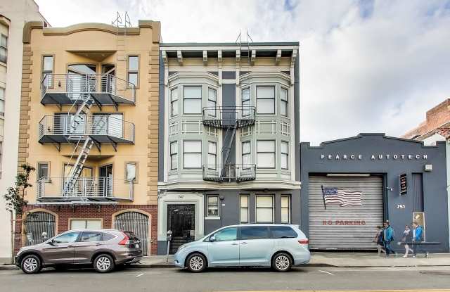 747 ELLIS Apartments