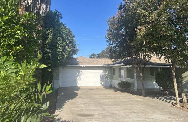 137 Las Flores Avenue