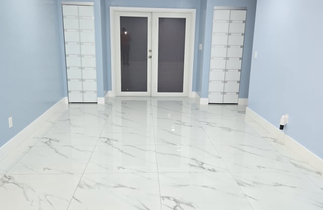 Photo of 1822 Southwest 102nd Place