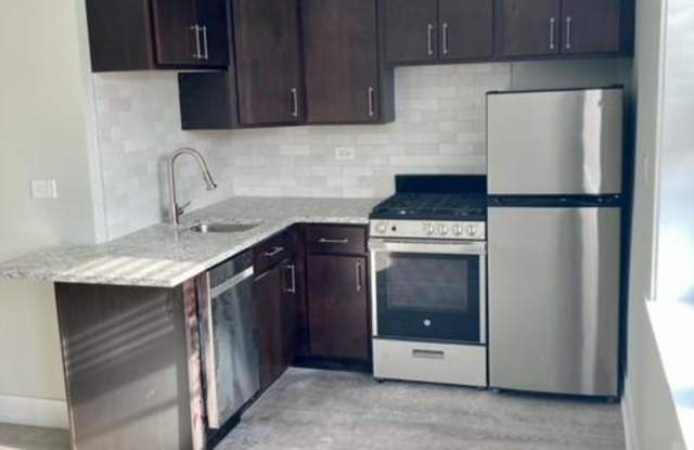 Photo of 447 W Barry Ave