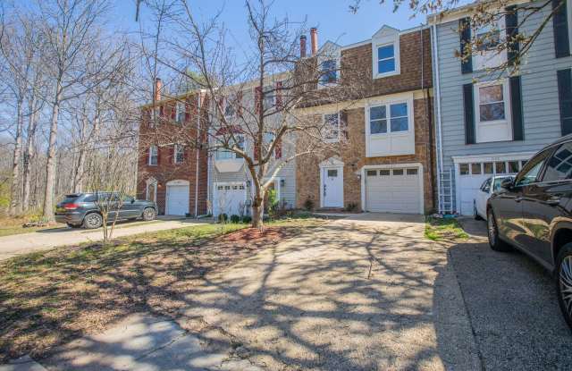 Newly Renovated 3 BR/2 Full BR  2 Half BA Townhome in Lanham! photos photos