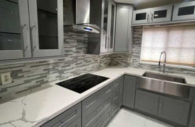 3011 NW 48th Avenue, Coconut Creek, FL 33063