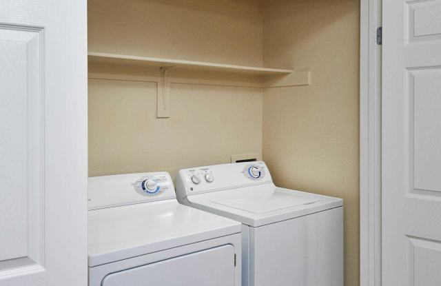 Deerwood Apartments