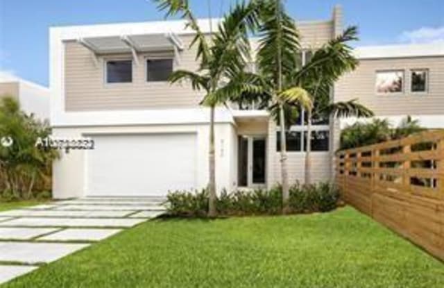 12351 SW 82nd Ave - 12351 Southwest 82nd Road, Kendall, FL 33156