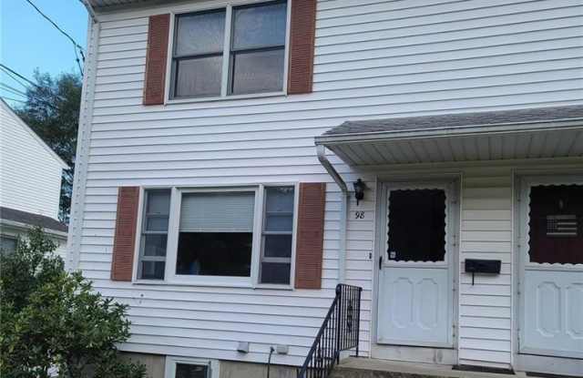98 Hotchkiss Street
