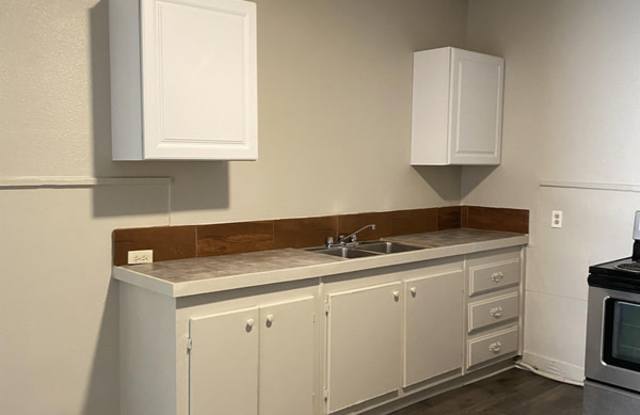 714 West Bow Street Unit B