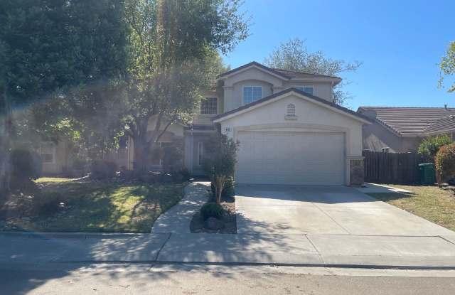 Beautiful 3-Bedroom Family Home in Desirable Northeast Stockton