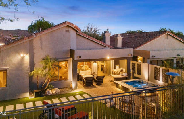 10318 E Tierra Buena Lane