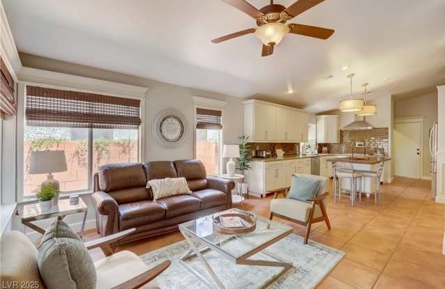 1812 Stablegate Avenue