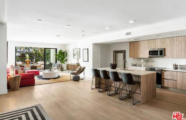 3651 Regal Pl unit: 303