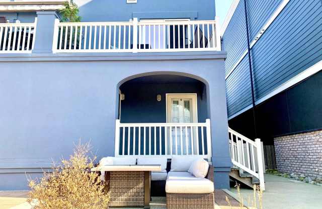 Photo of 9706 Ventnor Ave