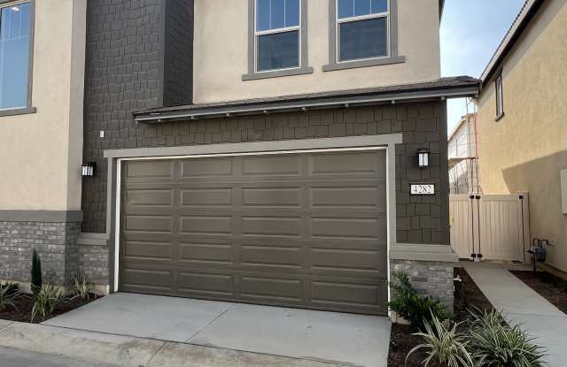 4282 South Malagon Privado