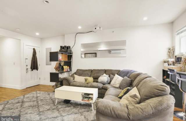 2229 FRANKFORD AVENUE