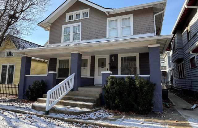 Photo of 2 Bed, 2 Bath Minutes from Downtown!